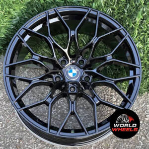 Replica B0241 GLOSS BLACK R19*8.5J PCD5*112 ET30 DIA 66.6